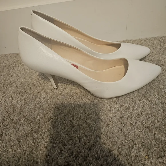 INC International Concepts White Heels - Picture 2 of 6